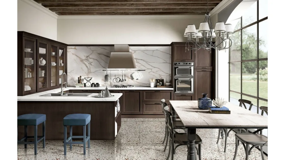 Cucina Classica con penisola Avenue 23 11 finitura rovere cacao di Spagnol Cucine